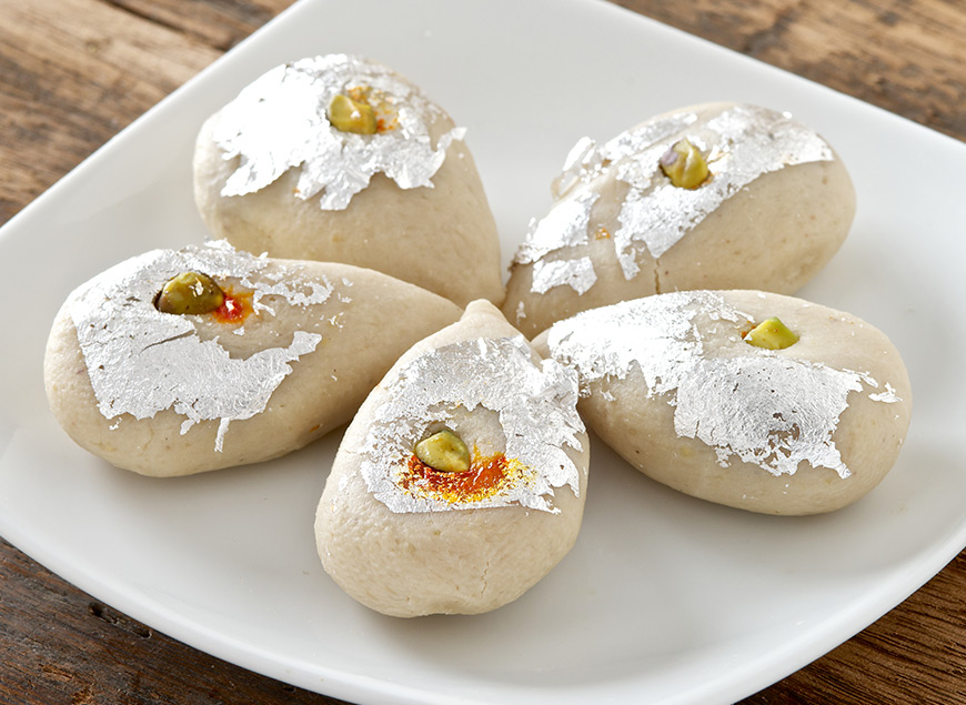 Best Indian dry fruit sweets to try this winter 5 Best Indian dry fruit sweets to try this winter