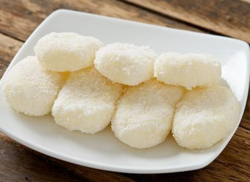 Famous Bengali Sweets to Serve During Durga Puja 4 Famous Bengali Sweets to Serve During Durga Puja